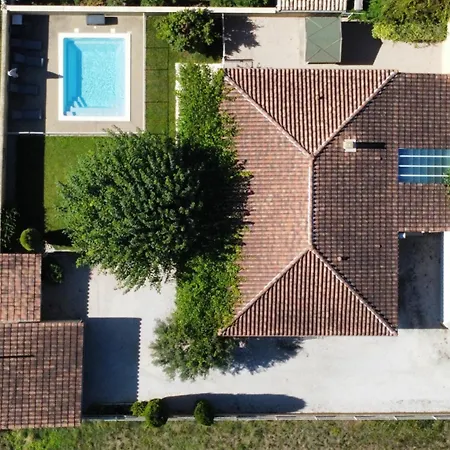 La Bastide De Laura Holiday home L'Isle-sur-la-Sorgue
